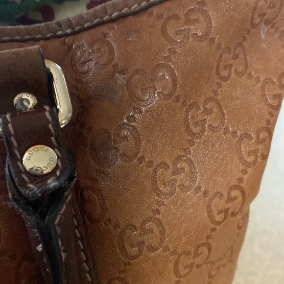 Gucci Guccissima Leather Tote - Picture 4 of 16